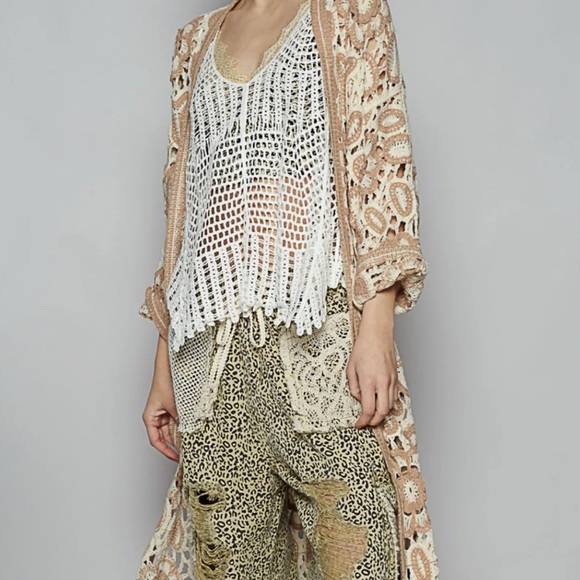 POL Cream and Tan Crochet Cardigan - Picture 3 of 8